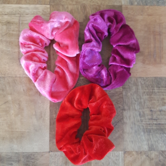 None Accessories - Scrunchies